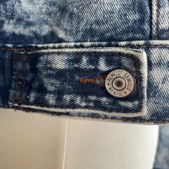 Almost Famous Jean Jacket Acid Washed Girls Just Wanna Have Fun Punk Baddie Vibe - Picture 8 of 14
